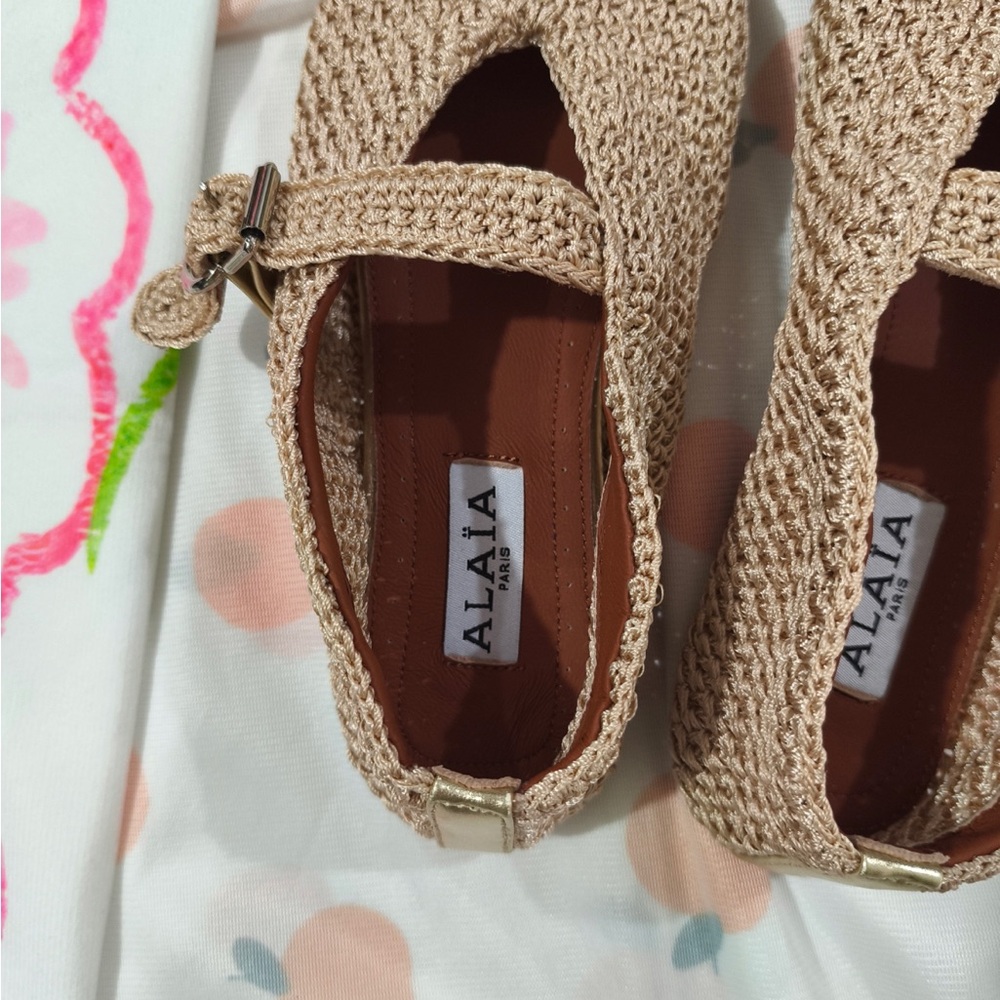 Alaïa Beige Crochet Mary Jane Flats - Picture 8 of 10